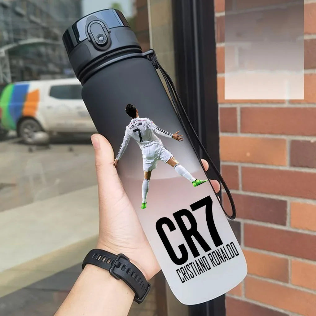 Gourde CR7 Cristiano Ronaldo 750 ml | Différents Coloris | Idée Cadeau Noël, Anniversaire & Rentrée Scolaire
