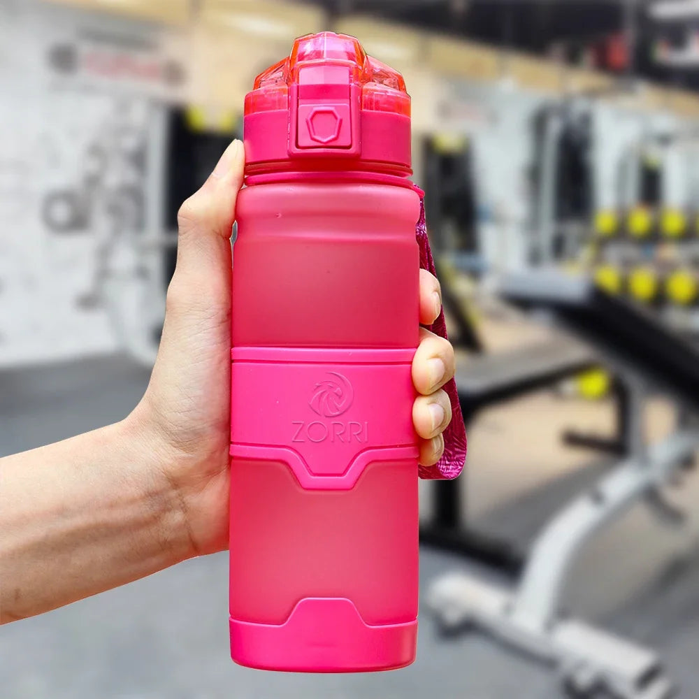 Gourde Shaker Protéines ZORRI – Sans BPA, Écologique, pour Fitness, Musculation, Randonnée et Sport