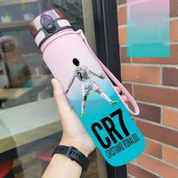 Gourde CR7 Cristiano Ronaldo 750 ml | Différents Coloris | Idée Cadeau Noël, Anniversaire & Rentrée Scolaire