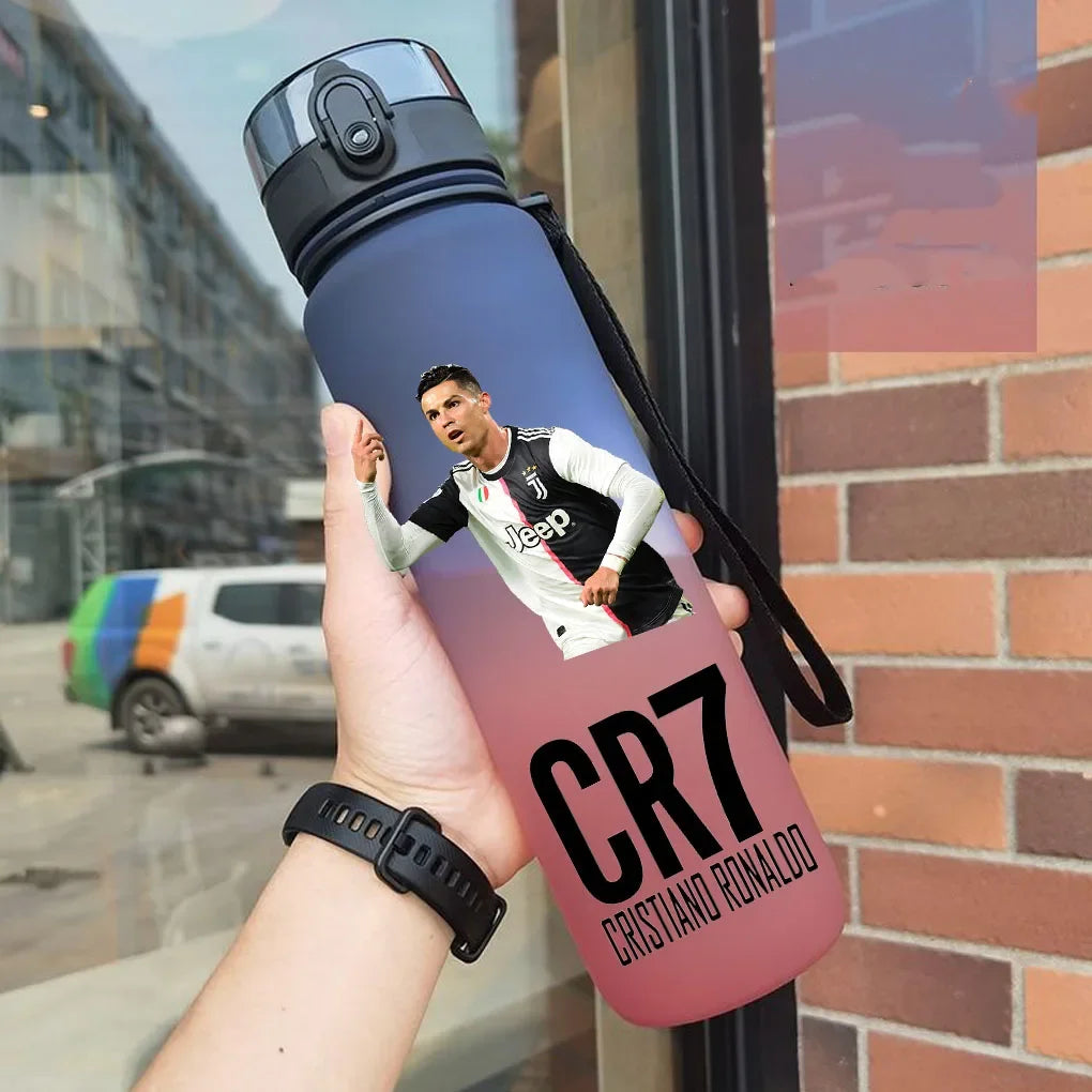 Gourde CR7 Cristiano Ronaldo 750 ml | Différents Coloris | Idée Cadeau Noël, Anniversaire & Rentrée Scolaire