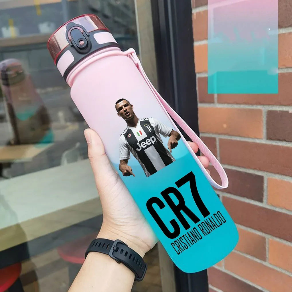 Gourde CR7 Cristiano Ronaldo 750 ml | Différents Coloris | Idée Cadeau Noël, Anniversaire & Rentrée Scolaire