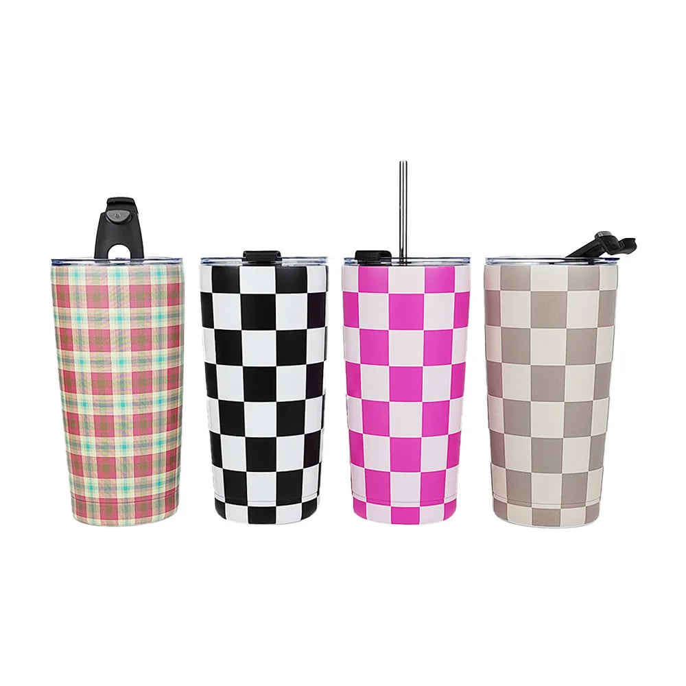 Gobelet isotherme DAYA 500 ml — quatre motifs à carreaux sur fond blanc.