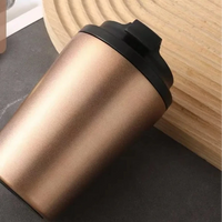 Gourde Eli 350 ml chromée, design moderne et durable, idéale pour le sac à main